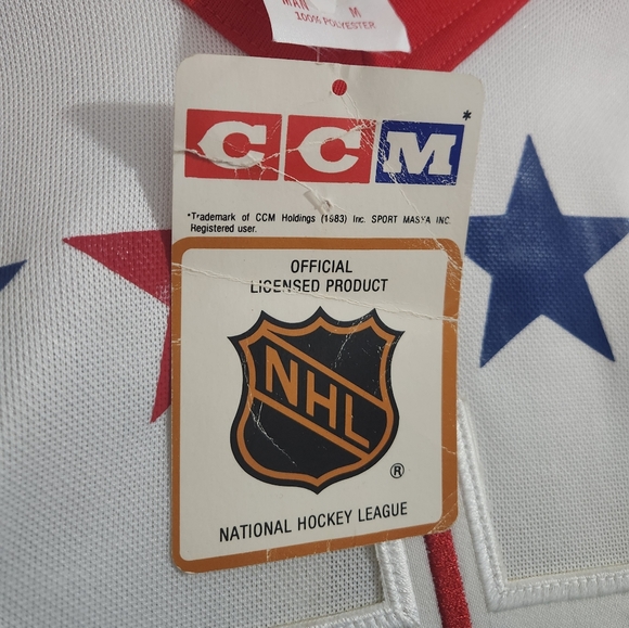 Washington Capitals CCM - Home (1983-85) - Picture 2 of 5